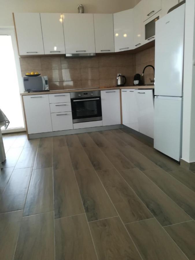 Apartment Villa Bijele Stijene Karlobag Bagian luar foto