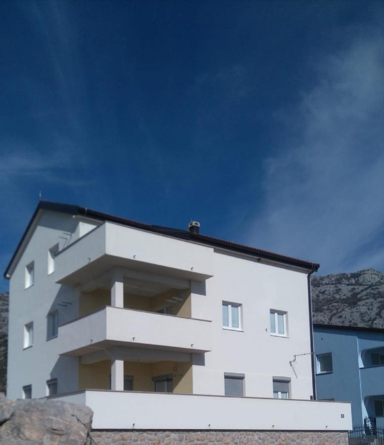 Apartment Villa Bijele Stijene Karlobag Bagian luar foto